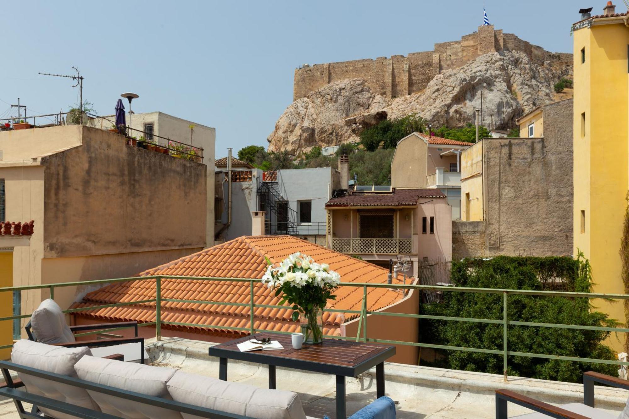 Holodek Apartments : Akropolis Aten Exteriör bild