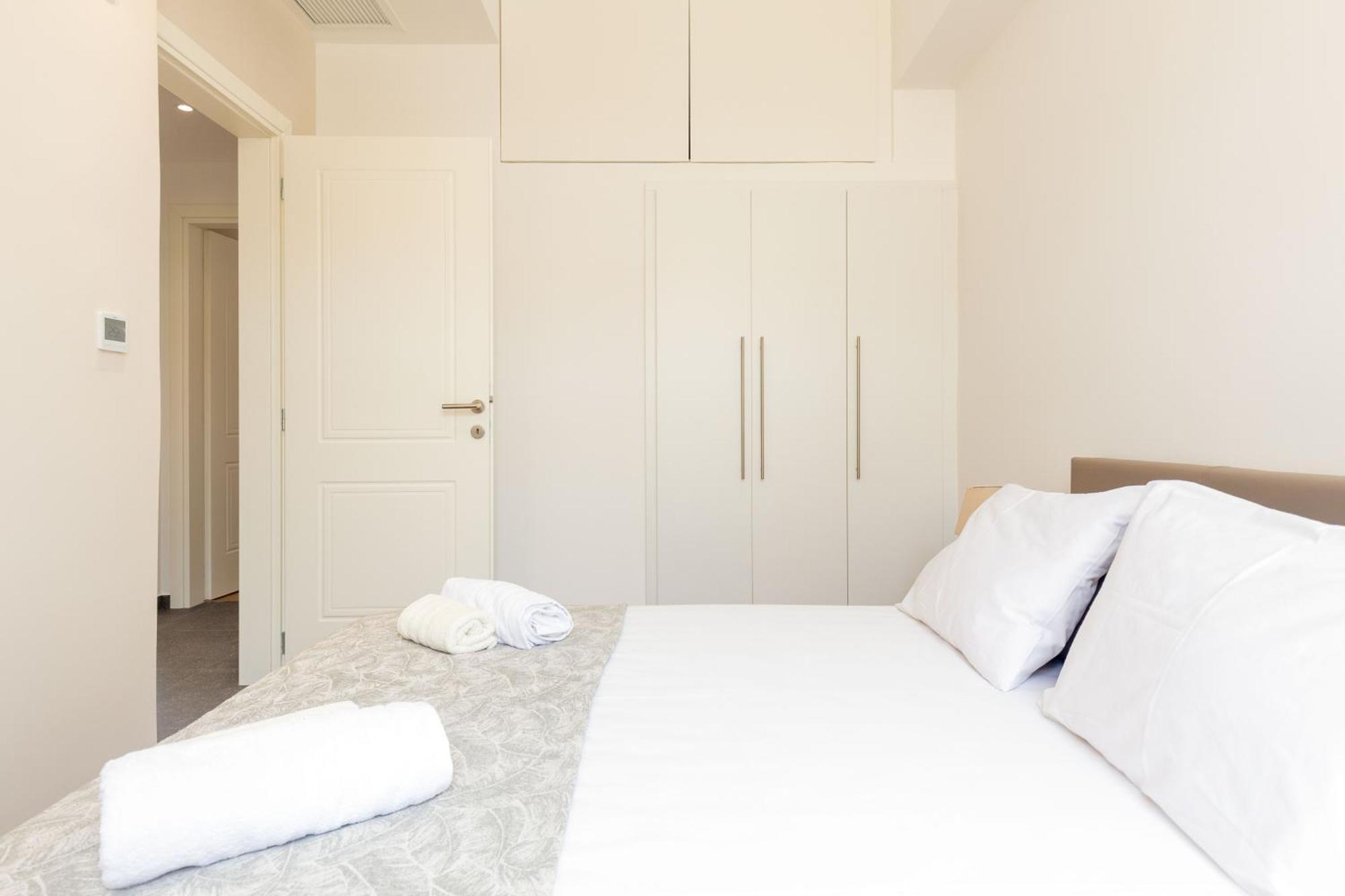 Holodek Apartments : Akropolis Aten Exteriör bild